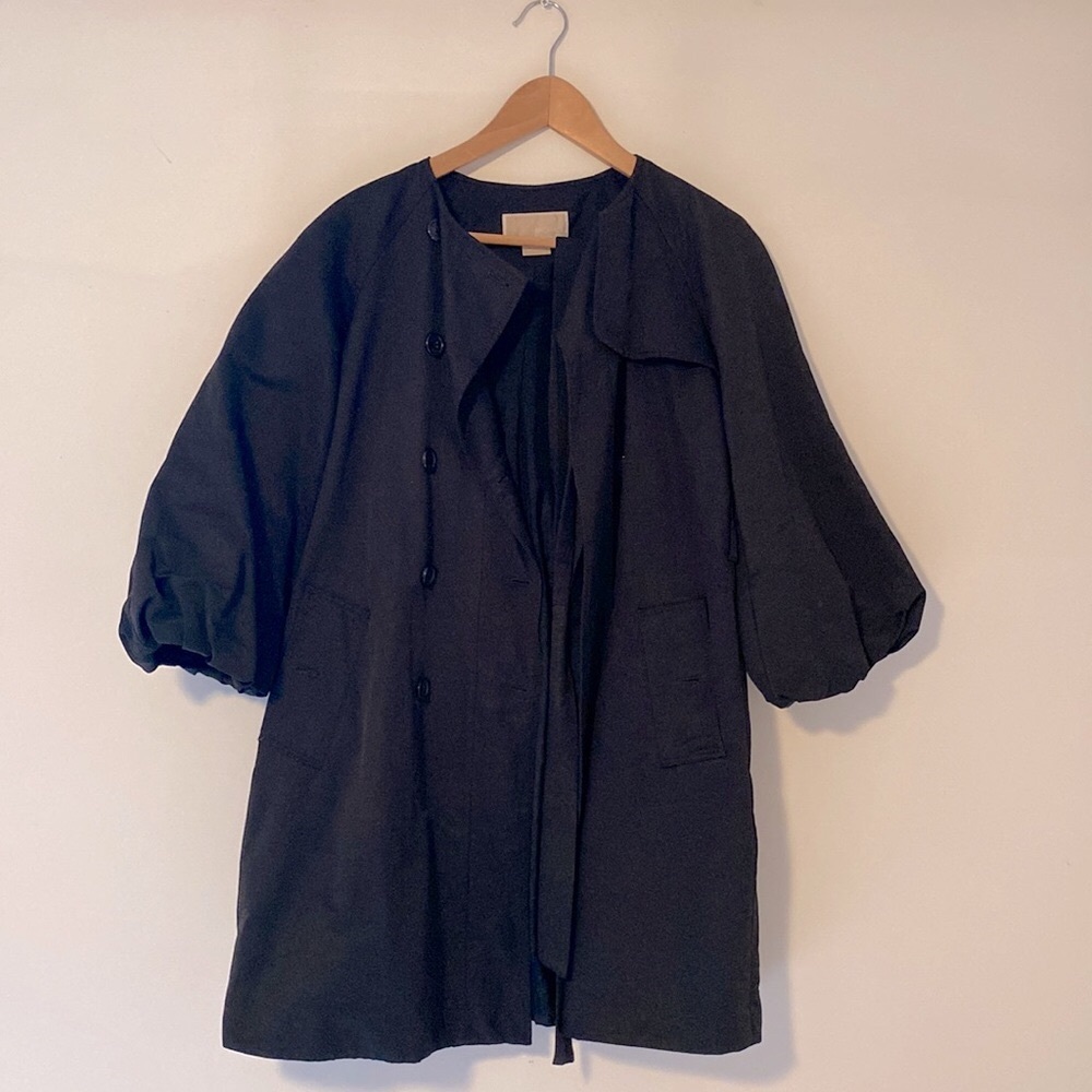 Michael Kors, pea coat. Size extra small fits like small. Black. Classic piece.